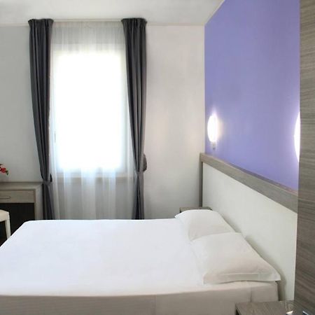 Hotel Savoia Poggio Rusco エクステリア 写真