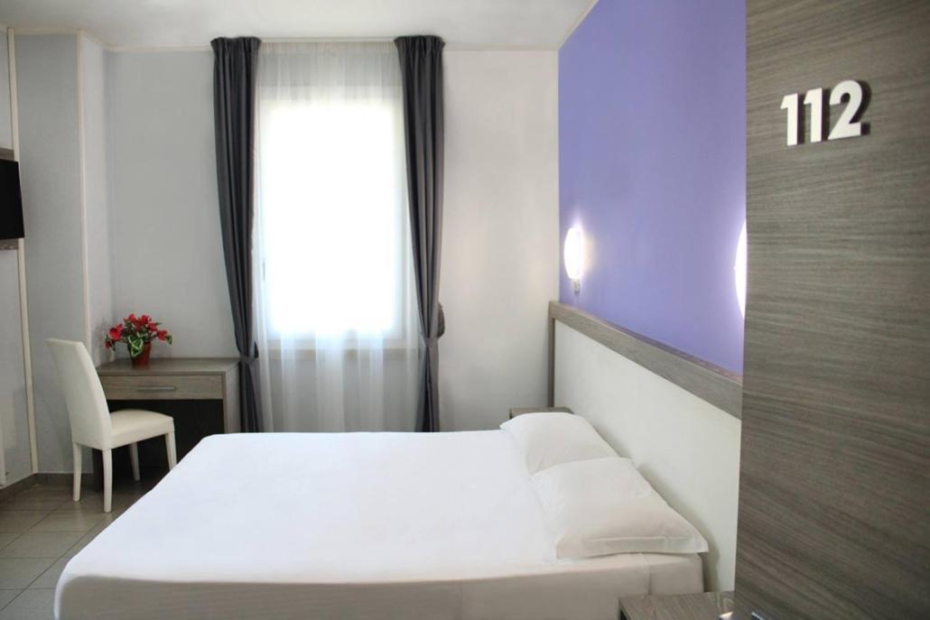 Hotel Savoia Poggio Rusco エクステリア 写真