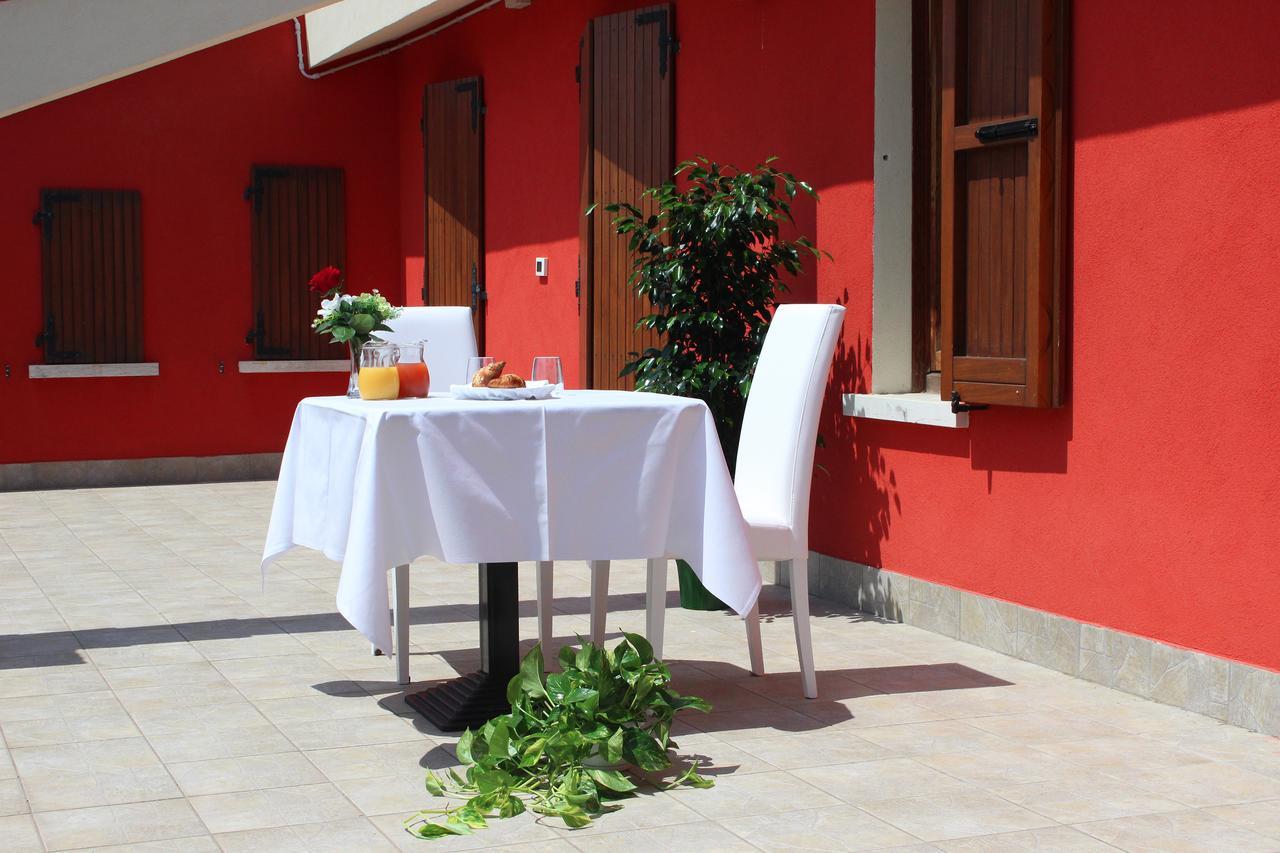Hotel Savoia Poggio Rusco エクステリア 写真